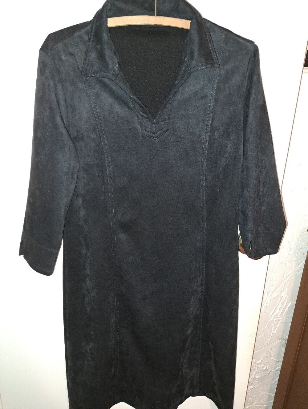 Classic McLaughlin Black V-Neck Shift Dress